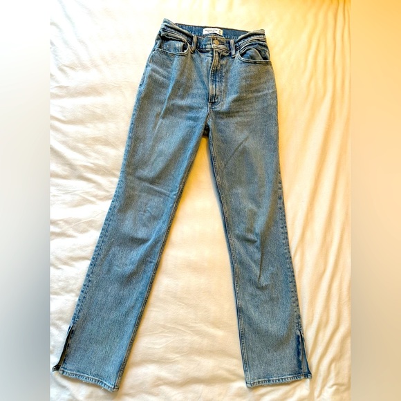 Abercrombie 90s Straight Ultra High Rise Jeans - Picture 1 of 7
